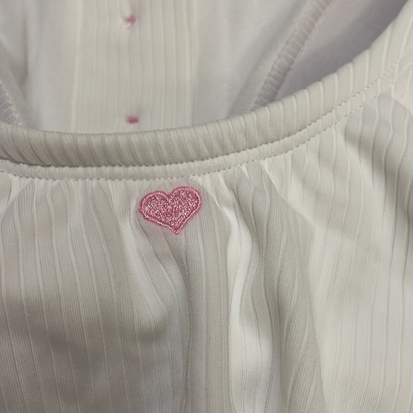 White One Pc Swimsuit - Picture 11 of 12